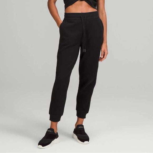 Pants - Lululemon Scuba HighRise Jogger 25
